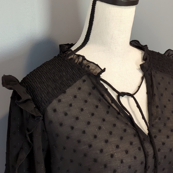 NWOT Express Black Metallic Clip Dot Ruffle Balloon Sleeve Blouse Size: S - Picture 3 of 10